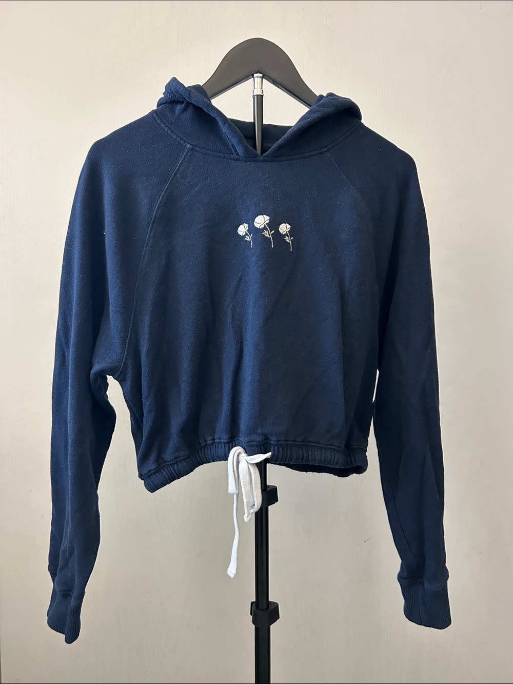 Hollister Navy Blue Cropped Hoodie with White Floral Embroidery